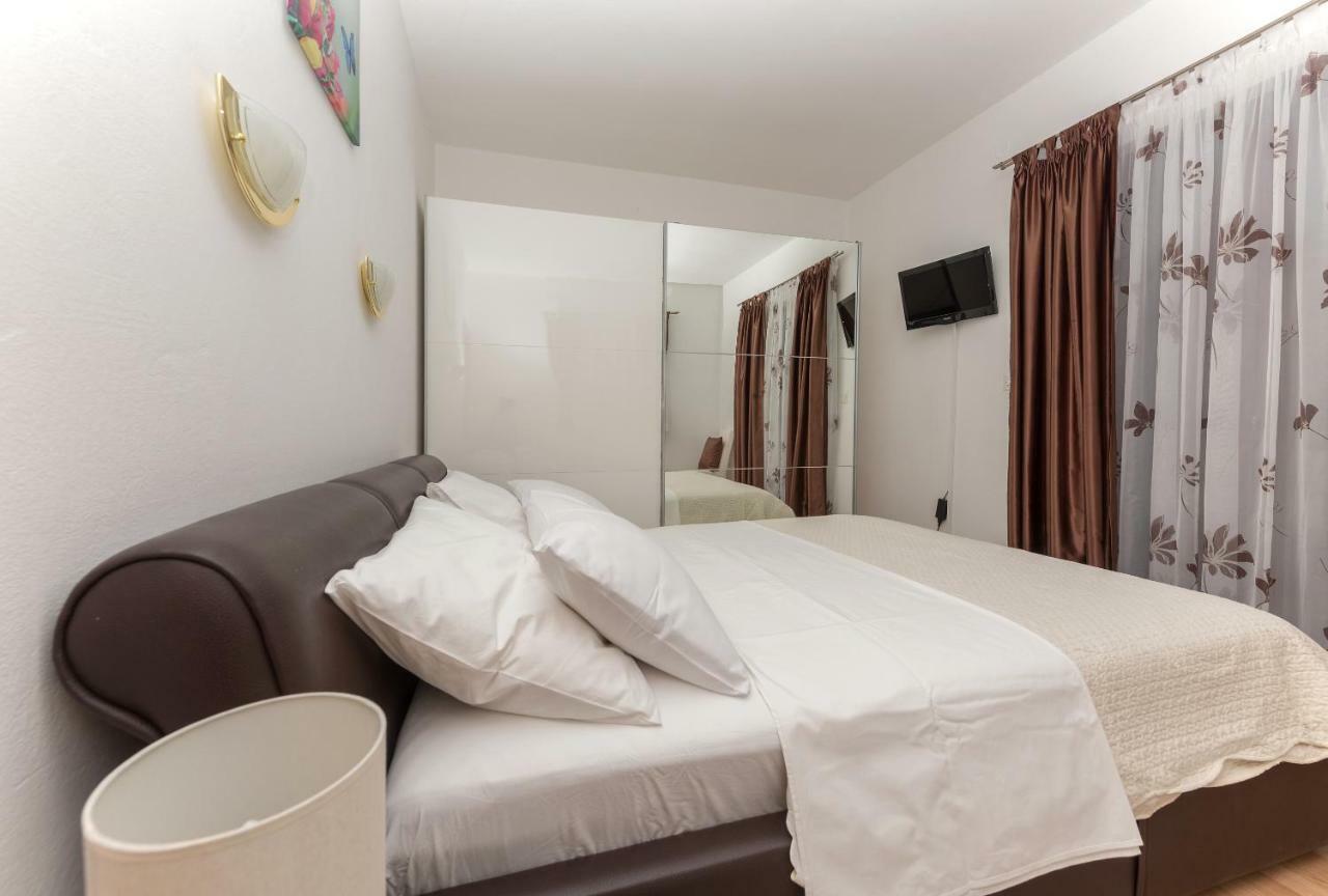Apartmani Zara & Maris Gradac  Kültér fotó