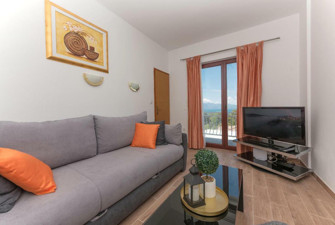Apartmani Zara & Maris Gradac  Kültér fotó