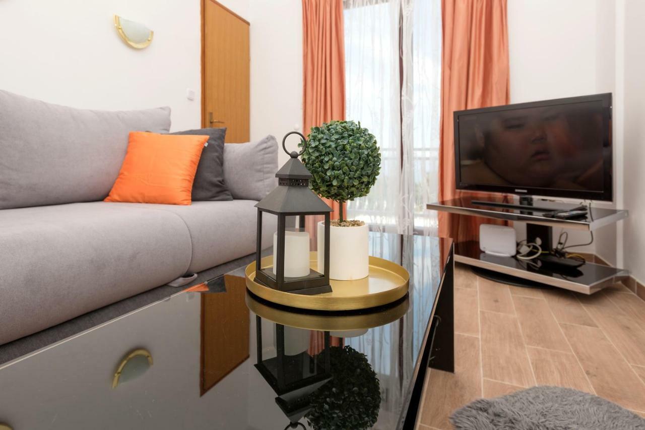 Apartmani Zara & Maris Gradac  Kültér fotó