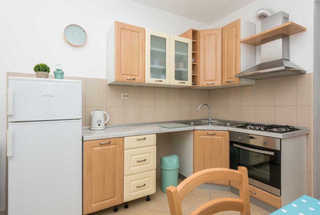 Apartmani Zara & Maris Gradac  Kültér fotó